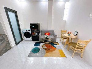 căn hộ 1pn 1pk tách bếp full nội thất toà nhà thang máy máy giặt riêng free dịch vụ