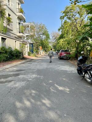 Vĩnh Phú Nhà 3 Tầng Mặt Tiền Kinh Doanh DT 140 M2 Giá 7,9 TL