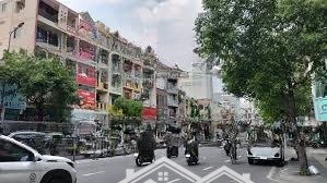 bán chia ts- góc 2 mặt tiền nam kỳ khởi nghĩa, quận 3 - dt: 26x15m - ctxd: hầm 7 tầng - giá 90 tỷ