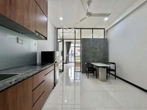căn hộ 1phòng ngủ 50m2 trống sẵn ở liền view siêu đẹp , cho nuôi pet có cam kết