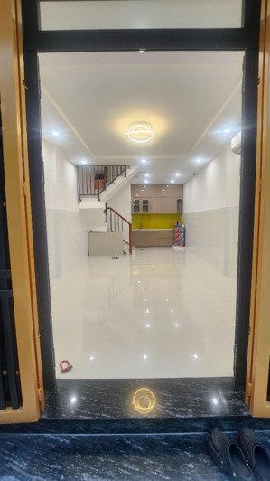 bán nhà trung tâm tân phú, hòa bình, 5,2 tỷ, cách đầm sen 1km, 2 tầng, 2pn, 2wc, pháp lý đầy đủ