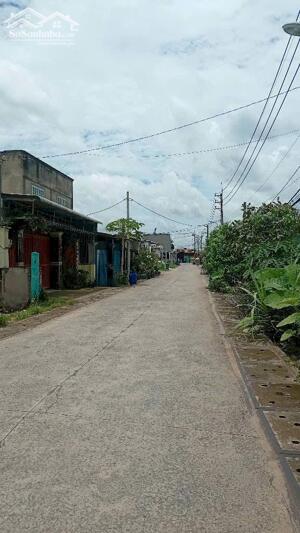 Bán nhà hai tầng mặt tiền đường hẻm lớn sát Quốc Lộ 22 Củ Chi ngang hơn 9m hơn 300m2 nhỉnh 5tỷ