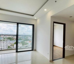 chính chủ bán căn 1pn: 2.32 tỷ, căn 2pn: 3.13 tỷ view landmark và hồ bơi - hỗ trợ vay, sổ hồng