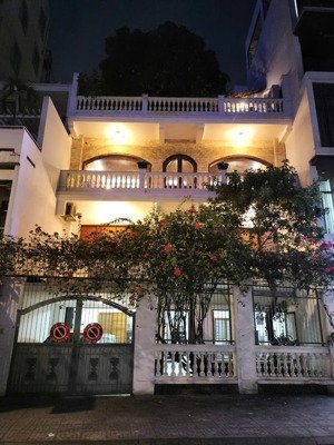 xuất cảnh bán gấp - bán biệt thự thạch thị thanh 233m² 3 tầng - 125 tỷ