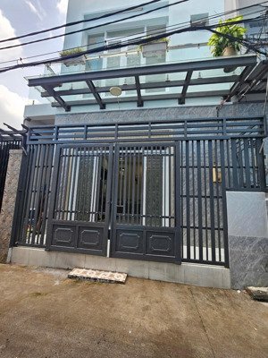 bán nr tô ký 1 trệt 1lầu dt:6.3*10.5 giá 4,95 tỷ, 65,6m2, 3pn, 2wc, q12, hcm.dtsd 121m2, hẻm 3gác
