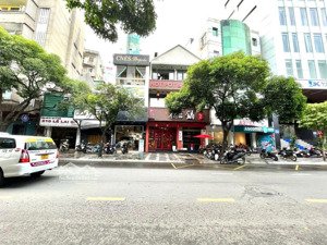 bán nhà siêu vị trí mặt tiền lê lai, quận 1, dt 5.6x17m, 3 tầng hđt 180tr/ tháng giá 56 tỷ