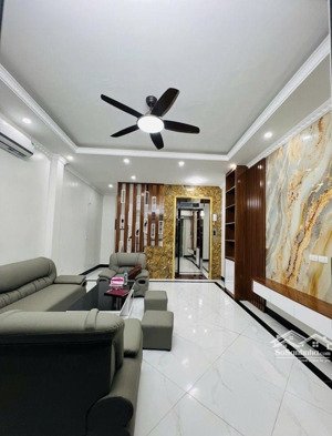 bán nhà phạm văn đồng - 35m2 - 6 tầng thang máy - full nội thất đẹp ở ngay - gần phố - 10,5 tỷ