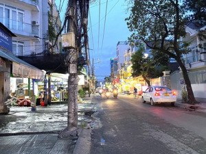 hxh giáp mt , nguyễn văn khối gv 50m2 2 tầng- vị trí đắc địa - giá tốt trong phân khúc nhỉnh 6tỷ