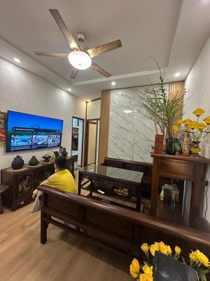 bán nhà tập thể phố vọng hà nhà đẹp 2 thoáng kinh doanh 70m2 tầng 1 sổ đỏ to cc giá 4.1 tỷ có tl