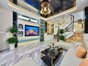 bán nhà mới 4 tầng 5m x 12m btct. hẻm ô tô vào nhà. nhỉnh 8 tỷ