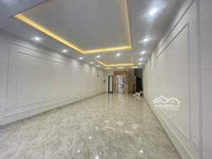 cho thuê nhà lk tại tây nam linh đàm, dt 70m*6 tầng, thông sàn, thang máy, giá thuê 30 triệu