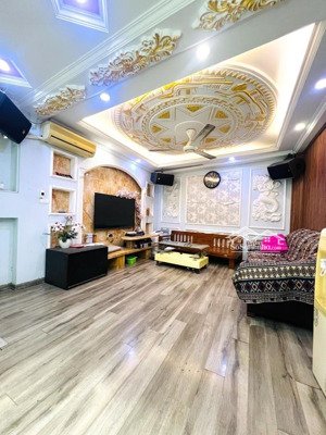 bán nhà gần bưu điện hà đông,căn lô góc sáng thoáng ô tô đỗ cửa 40m 4t 4 ngủ phân khúc hiếm có 9 tỷ