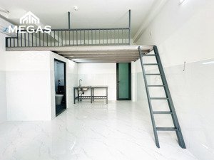 căn hộ mới 100% - rộng 40m2 - ban công - full nội thất - ngay đại học văn lang - emart pvt