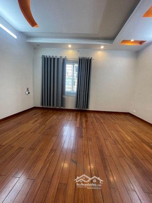 bán nhà 103m2, 4 tầng đường chu huy mân gần tttm aeon long biên và golf long biên