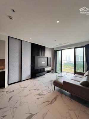 the crest - metropole: cho thuê căn hộ 2pn + 1 full nội thất - view sông, landmark 81 thoáng