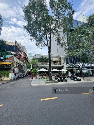 hàng hiếm 3 mt phạm ngọc thạch, quận 3. dt 10x37m - 2 tầng - hđt 400 triệu - giá 185 tỷ