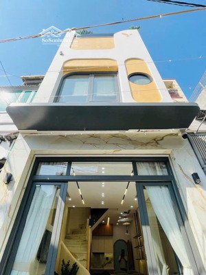 bán gấp 1 tỷ 550. nhà 34m2 nơ trang long p7 bình thạnh. hẻm 4m thông, sổ riêng, ở ngay bình thạnh!