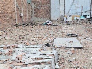 bán đất hẻm oto quay đầu - lô góc - hiếm có ngay chợ đêm man thiện - q9 - 154 m2 - ngang 12m