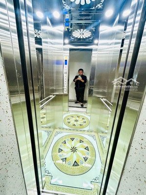 mặt phố yên duyên quyền lực, kinh doanh tốt 40m2 5 tầng thang máy, giá 14 tỷ