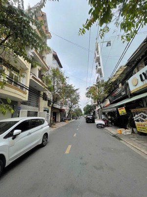 bán chdv 6 tầng - gần ga t3, etown cộng hoà - ngang hơn 7m, sát 160m2, hxh thông - hơn 26tỷ
