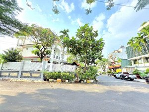 bán biệt thự khu dân cư 10 mẫu phường bình trưng, diện tích 213.9m2 1 trệt 2 lầu lh 