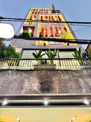 giảm giá bán nhanh nhà đường 8m lê lai-q1. giá 5tỷ230/79,8m gần công viên 23/9, cho thuê 23tr/th