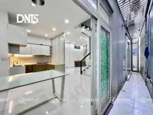 cho thuê nhà 3 tầng 4pn gần trường đh văn lang, chợ nguyễn xí p13 bình thạnh