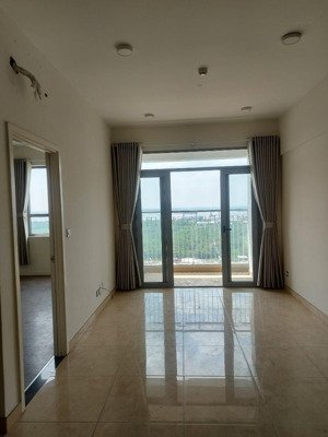 bán gấp 2pn chung cư luxgarden, 68m2, sổ hồng