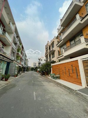 mặt tiền khu phân lô hai thành-tên lửa - nhà đẹp 4 tầng, nội thất đỉnh - ngang 5x19m- chỉ 9 tỷ hơn