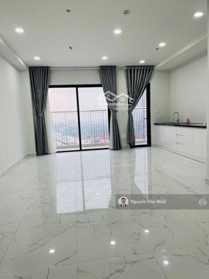 bán căn 3pn - 94m2 - giá 3,1 tỷ, tầng cao view đẹp, sẵn sổ công chứng được ngay