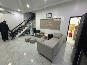 nhà view sông rế hồng bàng full nội thất 2,3 tỷ do không còn nhu cầu sử dụng chủ cần chuyển nhượng