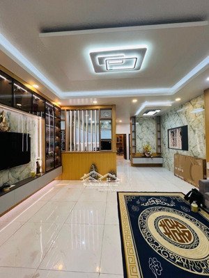 12.5 tỷ còn tl 102m2 (6x18m) 2 tầng 6pn hẻm 6m xe hơi vào - phạm văn chí q6 - gần chợ bình tây