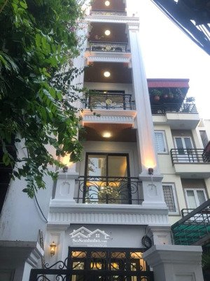 nhà đẹp không đợi khách lâu chủ hạ 800tr bán gấp nhà đội cấn 38m , 6 tầng , mt 3,9m . nhỉnh 10 tỷ