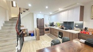 nhà mặt phố hoè nhai - duy nhất 1 nhà bán- kinh doanh đỉnh- trung tâm ba đình- sổ vuông- vỉa hè