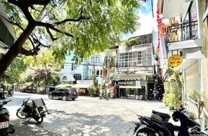 thịnh hào lô góc 14m, ôtô tránh, mặt ngõ thông trước nhà gần phố tôn đức thắng, đang cho thuê 41m2