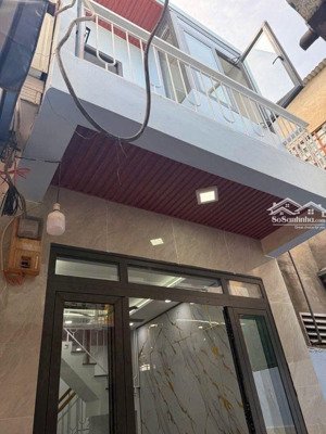 chỉ 2 tỷ hơn- có ngay nhà sổ hồng riêng 2 tầng- nở hậu tài lộc- gần nguyễn ảnh thủ - song hành ql22