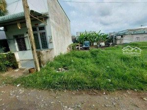 ngộp! bán gấp lô đất 5x17m thổ cư ấp bình tiền 1- đức hoà hạ. giá 720 triệu/ shr. ngay chợ vào 600m