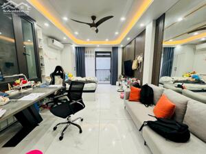 Siêu hiếm nhà 5,5 tầng tuyến 2 phố đi bộ Thế Lữ, Hồng Bàng giá chỉ 8,x tỷ LH 0979087664