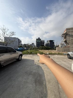 chính chủ bán đất 2mt phan bá phiến vs nam an 1 135m2 cách biển 100m, hàng hiếm .