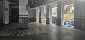 cho thuê trung tâm thương mại.2000m2