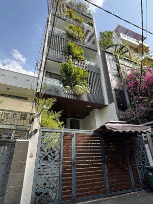 bán nhà hẻm 6m huỳnh văn bánh. p12. quận phú nhuận. 1 trệt 4 lầu. giá chỉ : 14 tỷ thương lượng