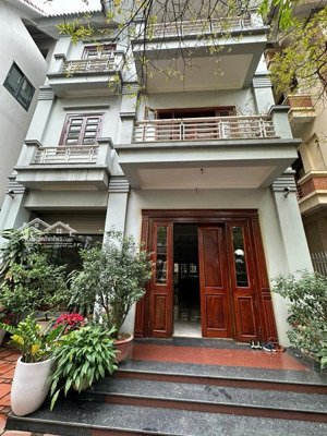 bán nhà bt ngõ 19 liễu giai,ba đình 107m,mt 6,3m ngõ ô tô vào nhà gia bán nhỉnh 40 tỷ