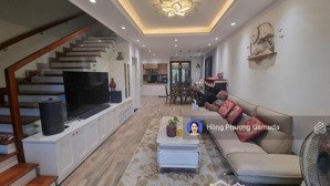 bán nhà liền kề st5 90m2 đầy đủ nội thất vị trí đẹp gần công viên vườn hoa giá mềm 