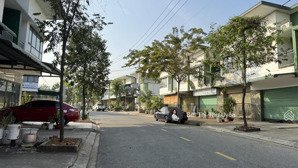 căn shophouse 1 trệt 1 lầu kđt oasis city giá chỉ 1,8 tỷ - 80m2 đất