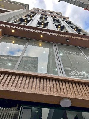 toà ccmn trung tâm đống đa giảng võ - cát linh - dt 65m2 - 6 tầng - 12pkk - dòng tiền 80tr/tháng.