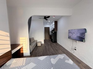 căn hộ 1 ngủ 1 khách | ngay cv thống nhất | full nội thất cao cấp | miễn phí môi giới 100%