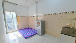 phòng máy lạnh giá rẽ 621 trường chinh tân phú ( gần đh công thương)