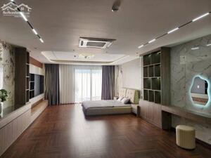 NHÀ ĐẸP- Ở NGAY- PHỐ VŨ PHẠM HÀM- NGÕ THÔNG- SÁT PHỐ- THANG MÁY- VỈA HÈ- Ô TÔ TRÁNH.