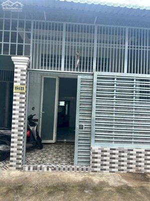 bán căn nhà lầu mới hẻm 63 đường CMT 8, đói diện bệnh viện phụ sản