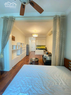 cần bán nhanh căn 42m2 studio the garden. căn tầng cao view thoáng, full nội thất. sẵn khách thuê